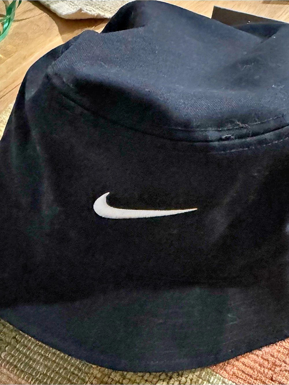 Nike Apex Swoosh Bucket Hat Black & White NWT